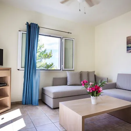 Dionysos Village Aparthotel Lassi (Kefalonia)