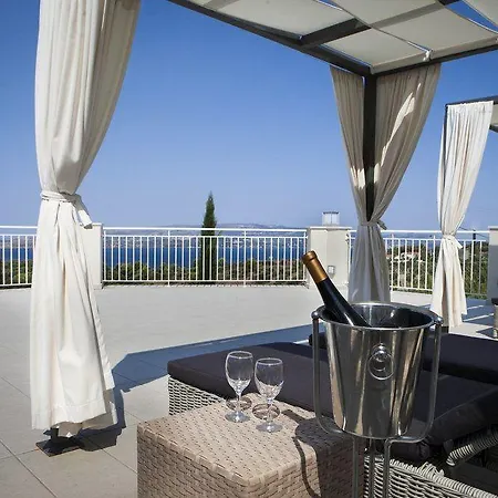 Dionysos Village Apartahotel 4*