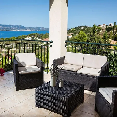 Apartahotel Dionysos Village