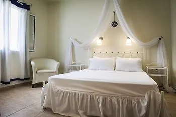 Apartahotel Dionysos Village
