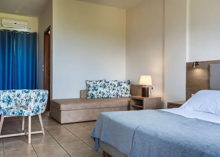 Apartahotel Dionysos Village