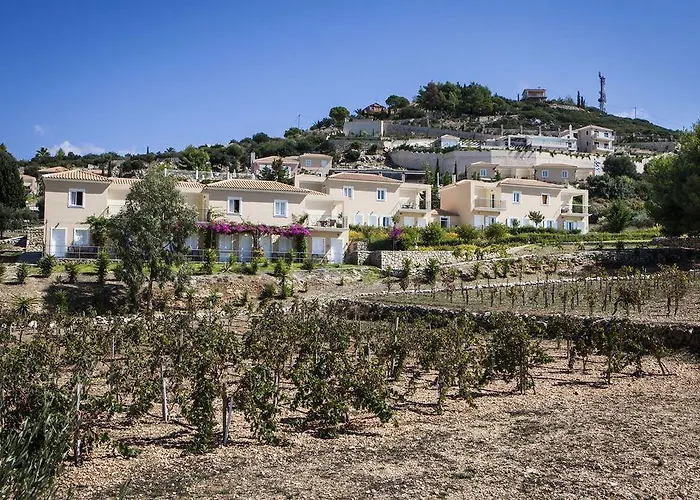 Apartahotel Dionysos Village 4*