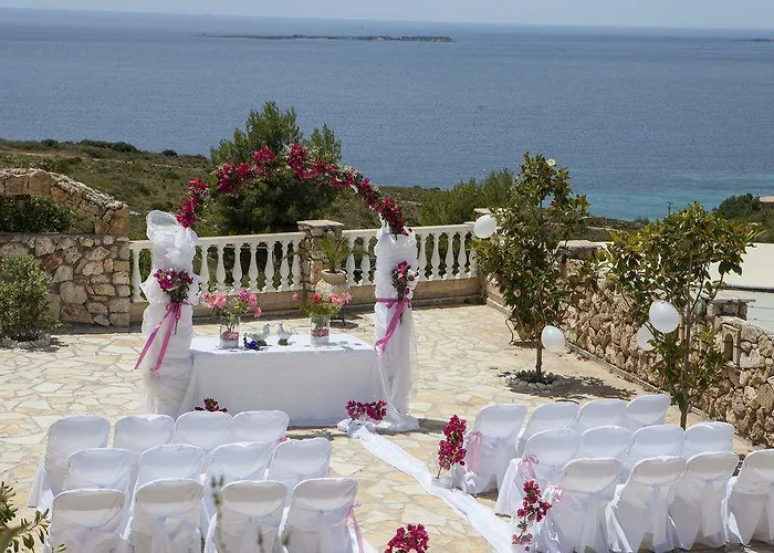 Dionysos Village Apartahotel