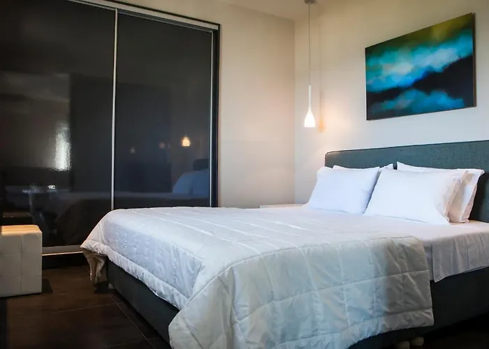 Apartahotel Dionysos Village 4*