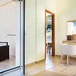 Hotel apartamentowy Dionysos Village
