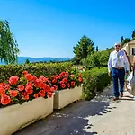 Dionysos Village Hotel apartamentowy