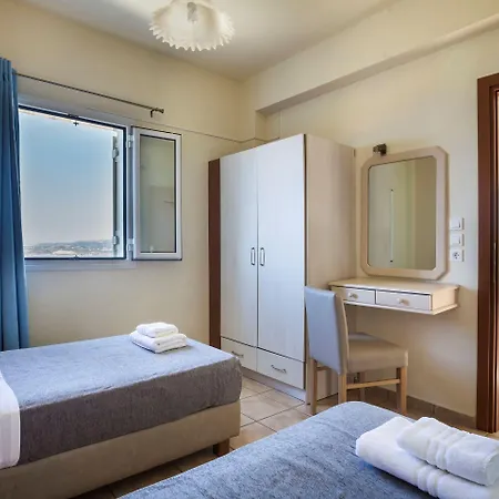 Lägenhetshotell Dionysos Village 4*