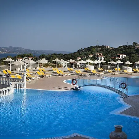 Lägenhetshotell Dionysos Village 4*
