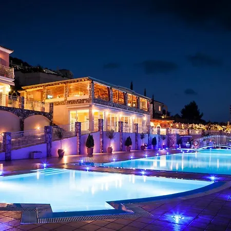 Dionysos Village Aparthotel Lassi (Kefalonia)