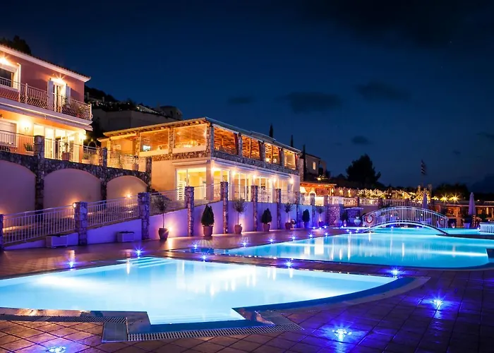 Dionysos Village Apartmanhotel Lászi